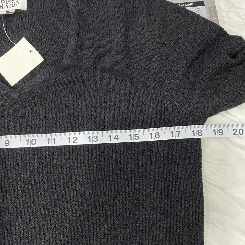 Chico's Design Women’s Sz 1 (S) Black V-Neck Ashley Pullover Knit Sweater NWT - Picture 7 of 10